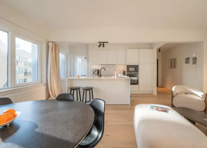 Bright Modern With Balcony Apartment Ostend