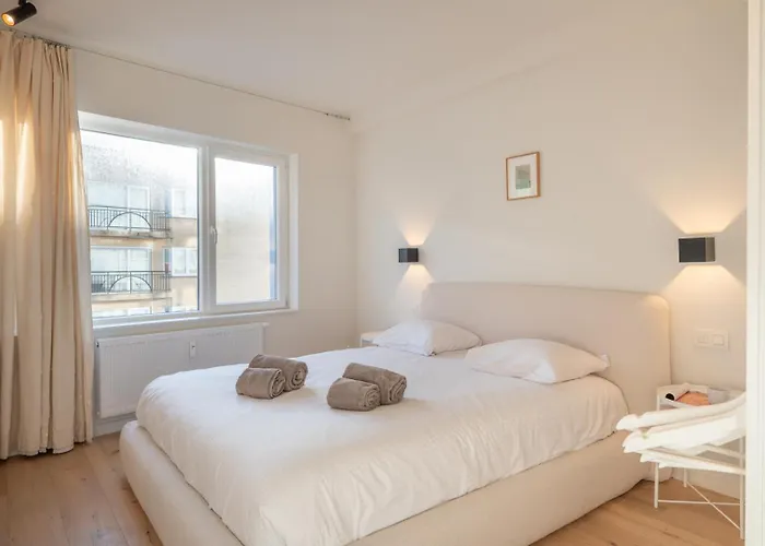 Bright Modern With Balcony Apartment Ostend